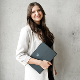 AraCom_Karriere_Recruiting_Specialist_Nicole_Kurz_260x260_NEU