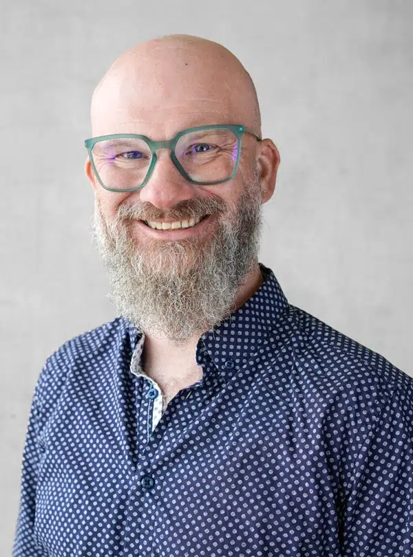 AraCom IT Services AG Dominik Schönwetter Sales Manager