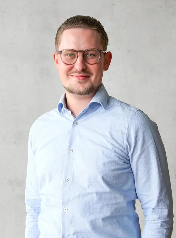 AraCom IT Services AG Dominik Schönwetter Sales Manager